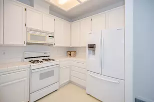 1045 Greene Terrace, Davis, CA 95618 - Photo 16