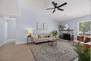 4420 Oxwood Dr, Sacramento, CA 95826 - Photo 6