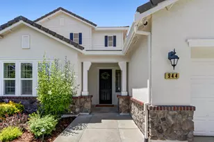 944 Station House Ln, Rocklin, CA 95765 - Photo 2