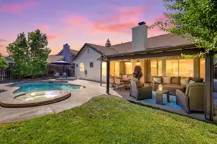 1515 Steinbeck Dr, Roseville, CA 95747 - Photo 2