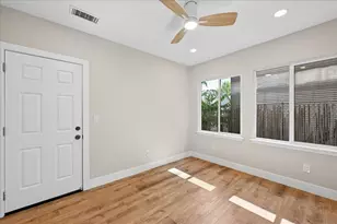 1917 6th St, Sacramento, CA 95811 - Photo 36