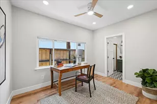 1917 6th St, Sacramento, CA 95811 - Photo 24