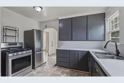 1040 W Poplar Street, Stockton, CA 95203 - Photo 14