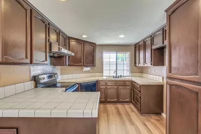 8100 Halladale Court, Sacramento, CA 95829 - Photo 28