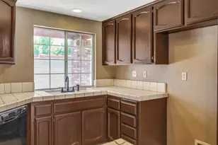 8100 Halladale Ct, Sacramento, CA 95829 - Photo 30