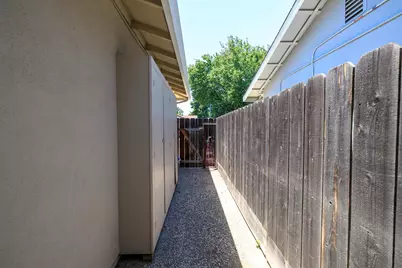 3836 Hillsboro Court, Modesto, CA 95356 - Photo 44
