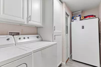 Village Circle, Sacramento, CA 95838 - Photo 24
