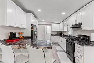 Village Circle, Sacramento, CA 95838 - Photo 16