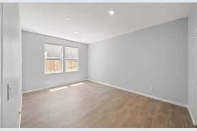 10442 Montaria Way, Elk Grove, CA 95757 - Photo 16