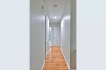 5659 W Menlo Avenue, Fresno, CA 93722 - Photo 28