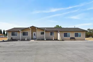 11890 Cresthill Dr, Elk Grove, CA 95624 - Photo 2