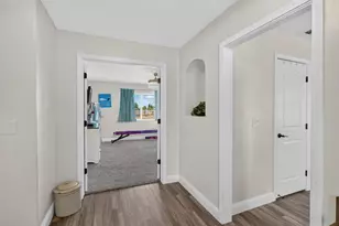 11890 Cresthill Dr, Elk Grove, CA 95624 - Photo 8