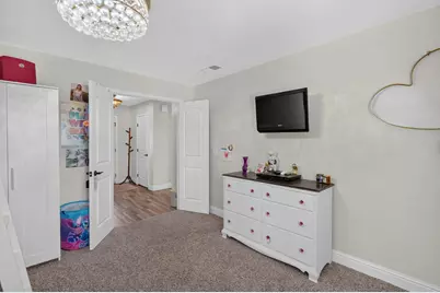 11890 Cresthill Drive, Elk Grove, CA 95624 - Photo 34