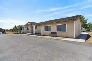 11890 Cresthill Dr, Elk Grove, CA 95624 - Photo 50