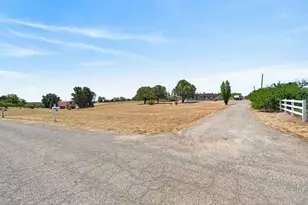 11890 Cresthill Dr, Elk Grove, CA 95624 - Photo 64