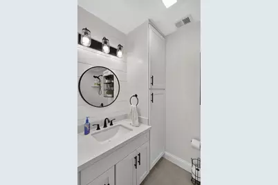 11890 Cresthill Drive, Elk Grove, CA 95624 - Photo 36