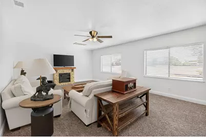 11890 Cresthill Drive, Elk Grove, CA 95624 - Photo 26