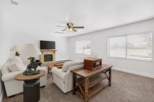 11890 Cresthill Dr, Elk Grove, CA 95624 - Photo 26