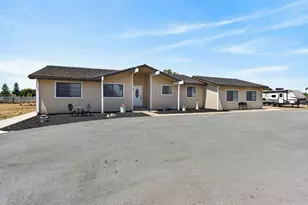 11890 Cresthill Dr, Elk Grove, CA 95624 - Photo 78