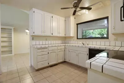 1725 Le Bec Court, Lodi, CA 95240 - Photo 8