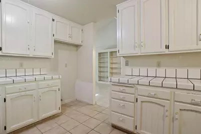 1725 Le Bec Court, Lodi, CA 95240 - Photo 10