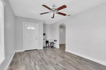 8024 19th Avenue, Sacramento, CA 95826 - Photo 4
