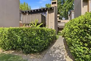 873 Woodside Ln, Sacramento, CA 95825 - Photo 32