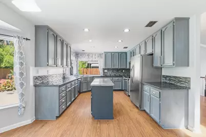 3921 Simi Valley Way, Antelope, CA 95843 - Photo 8