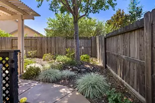 2024 Abby Gate Dr, Roseville, CA 95747 - Photo 10