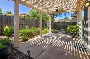 2024 Abby Gate Dr, Roseville, CA 95747 - Photo 6