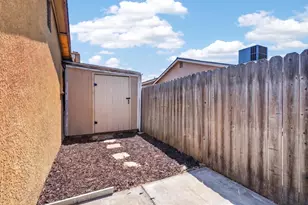 7560 Lemarsh Way, Sacramento, CA 95822 - Photo 52