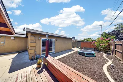 7560 Lemarsh Way, Sacramento, CA 95822 - Photo 48