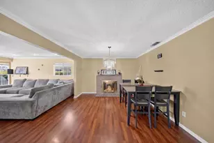 7560 Lemarsh Way, Sacramento, CA 95822 - Photo 12