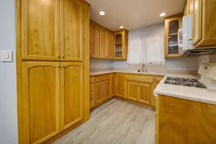 30 Willow Glen Ave, Oakdale, CA 95361 - Photo 8