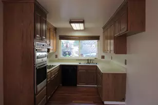 3618 Elkgrove Ct, Hayward, CA 94542 - Photo 8