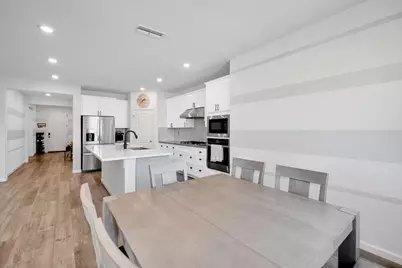 9475 Pasaje Place, Elk Grove, CA 95624 - Photo 20