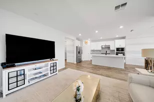 9475 Pasaje Pl, Elk Grove, CA 95624 - Photo 8