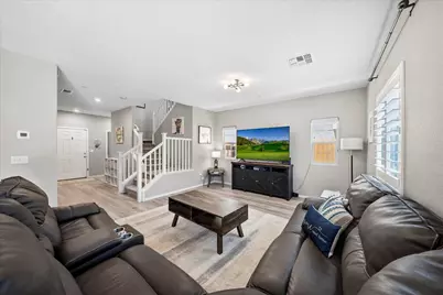4040 Parkmoor Lane, Roseville, CA 95747 - Photo 6