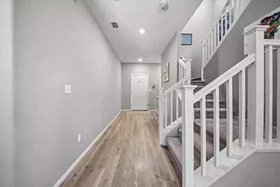 4040 Parkmoor Lane, Roseville, CA 95747 - Photo 2