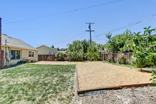 921 W 8th St, Davis, CA 95616 - Photo 38