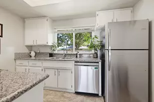 1156 Rosa Del Rio Way, Sacramento, CA 95822 - Photo 10