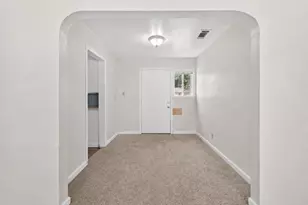 1627 Albany Ave, Modesto, CA 95350 - Photo 8