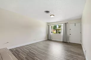 215 Floyd Ave, Modesto, CA 95350 - Photo 12