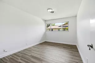 215 Floyd Ave, Modesto, CA 95350 - Photo 10