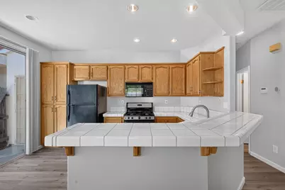 9109 W Trumbauer Way, Elk Grove, CA 95758 - Photo 8