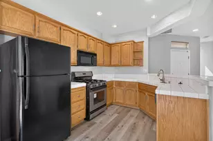 9109 W Trumbauer Way, Elk Grove, CA 95758 - Photo 10
