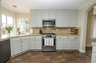 1100 Mulberry Ct, Hollister, CA 95023 - Photo 28