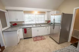 4555 Paradise Ln, Auburn, CA 95602 - Photo 8