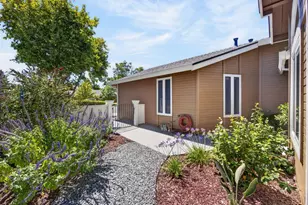 7157 Springmont Dr, Elk Grove, CA 95758 - Photo 8