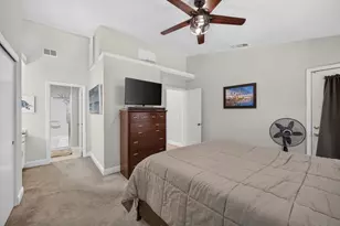 7157 Springmont Dr, Elk Grove, CA 95758 - Photo 32